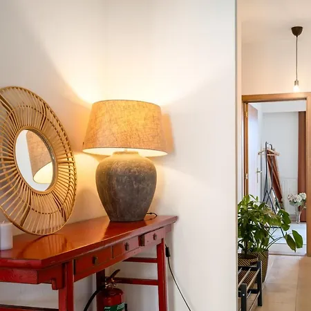 3 Bedroom, Kitchen, Wifi, Workspace, Coffee, Άσσελτ